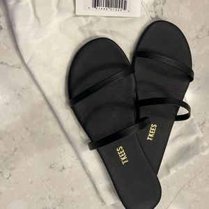 TKEE Gemma sandals. Size 7. Never worn
